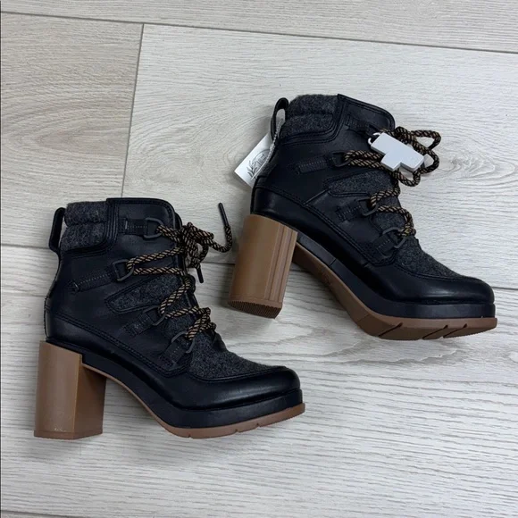 NWOT Sorel Blake Lace Heeled Bootie - Picture 3 of 9